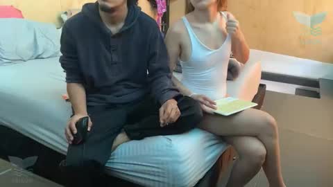 Snapshot of isis_alan chatting on February 10, 3:38 pm Isis Alan online show from February 10, 3:38 pm