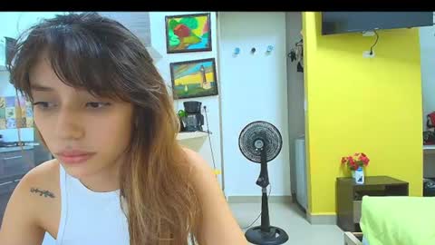 Snapshot of isis_pink chatting on August 1, 2:11 am Alaya online show from August 1, 2:11 am