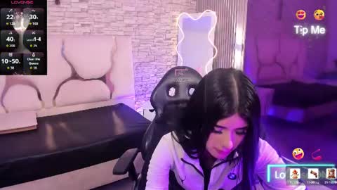 Snapshot of isis_tay1 chatting on June 27, 3:22 am isis_tay1 online show from June 27, 3:22 am
