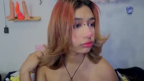 Isisjones18 online show from November 9, 10:02 am