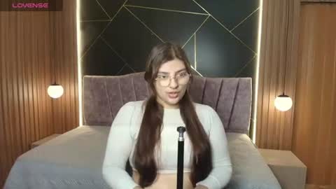 ISIS ROSEE online show from June 30, 12:06 pm