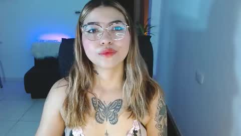 Snapshot of isla_bonitaa chatting on September 25, 10:08 am isa online show from September 25, 10:08 am