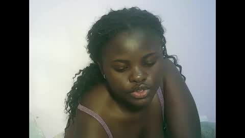 Snapshot of isla_booby chatting on May 18, 5:35 am isla_booby online show from May 18, 5:35 am