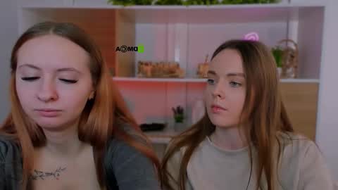 isla_dior online show from October 13, 8:36 am