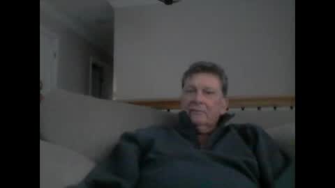 island625103 online show from February 9, 10:00 pm