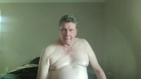 island625103 online show from September 19, 8:31 pm