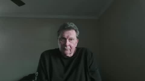 Snapshot of island625103 chatting on April 19, 10:34 pm island625103 online show from April 19, 10:34 pm