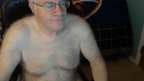 islesman22 online show from December 4, 10:13 am