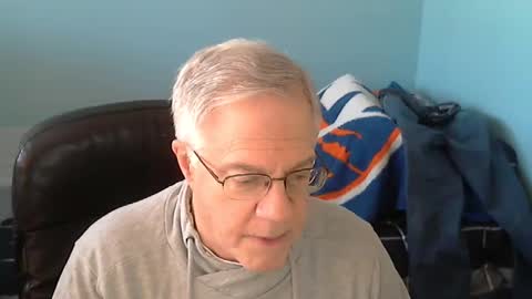 islesman22 online show from December 31, 7:07 pm