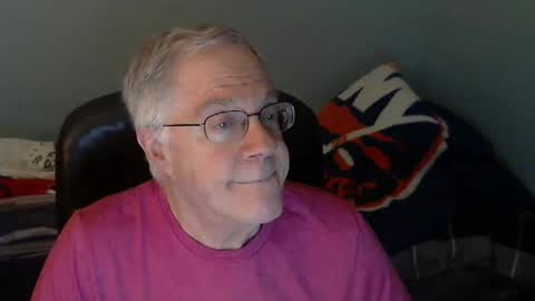 islesman22 online show from September 28, 11:21 pm