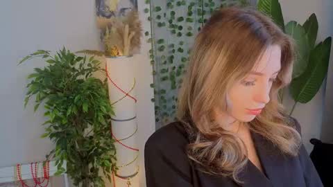 Emilia online show from February 5, 6:18 am