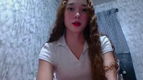 Snapshot of issa30213 chatting on December 18, 3:37 am Issa online show from December 18, 3:37 am