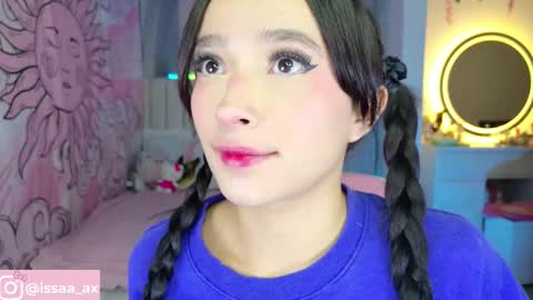 Snapshot of issa_garcia chatting on March 12, 12:11 pm I S S A B E L A Igissaa ax Xlittleissa online show from March 12, 12:11 pm