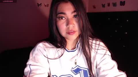 Snapshot of issa_gg chatting on May 14, 5:47 am isabella p online show from May 14, 5:47 am