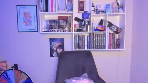 INSTAGRAM issabella18   TWITTER issa latin online show from December 5, 4:54 am