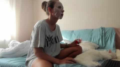 Snapshot of issabelle_69 chatting on July 7, 5:21 am Issabelle online show from July 7, 5:21 am