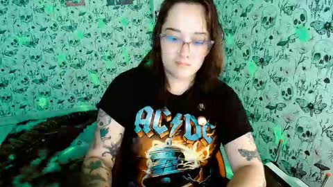 Yiz online show from March 3, 4:51 am