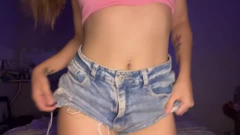 isabella online show from April 1, 6:16 pm