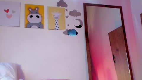 Snapshot of itahisa_cute chatting on February 20, 12:25 pm itahisa online show from February 20, 12:25 pm