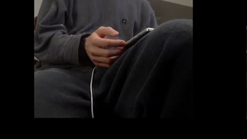 Snapshot of ital25usa chatting on December 3, 12:35 am ital25usa online show from December 3, 12:35 am