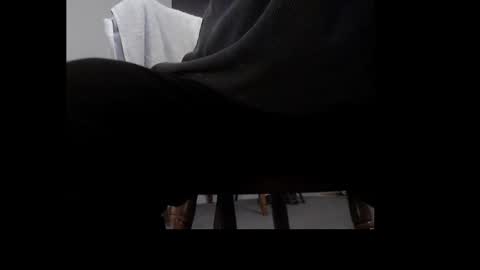 Snapshot of ital25usa chatting on February 23, 9:44 am ital25usa online show from February 23, 9:44 am