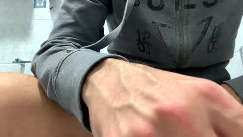 italianbigcock91 online show from November 11, 8:09 pm