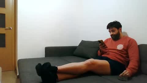 Snapshot of italianboybcn chatting on January 5, 10:08 pm italianboybcn online show from January 5, 10:08 pm