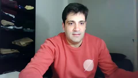 Snapshot of italianboybcn chatting on January 30, 7:29 am italianboybcn online show from January 30, 7:29 am