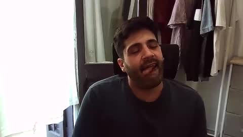 Snapshot of italianboybcn chatting on October 11, 8:24 am italianboybcn online show from October 11, 8:24 am