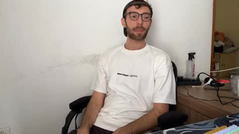 Italian Boy online show from November 27, 8:11 pm