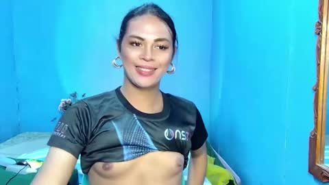 Snapshot of its_asiandave chatting on January 24, 3:24 pm DAVE online show from January 24, 3:24 pm