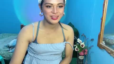 Snapshot of its_asiandave chatting on January 29, 10:37 am DAVE online show from January 29, 10:37 am