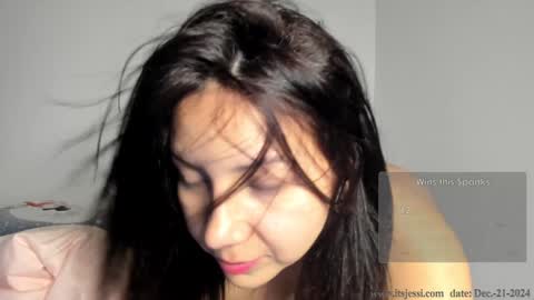 Jessi online show from December 21, 7:27 pm