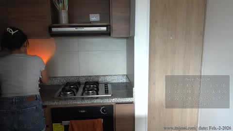 Jessi online show from February 2, 8:51 pm