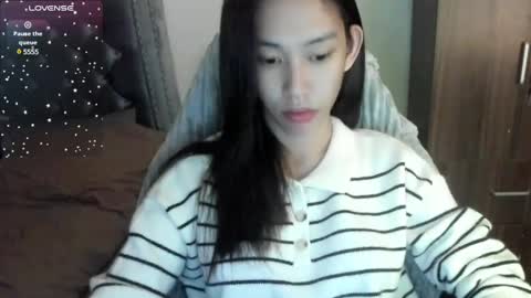 Snapshot of its_me_cora chatting on February 9, 1:03 pm Cora online show from February 9, 1:03 pm