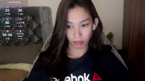 Snapshot of its_me_cora chatting on February 23, 6:12 pm Cora online show from February 23, 6:12 pm