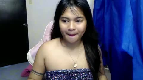 Snapshot of its_me_mia chatting on March 4, 6:58 am Its me mia online show from March 4, 6:58 am