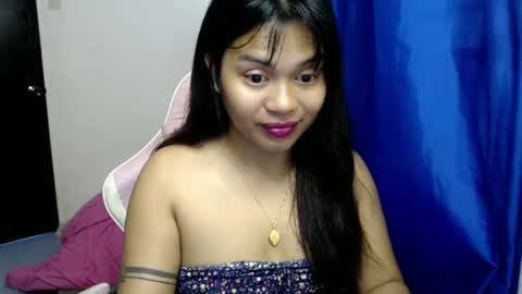 Snapshot of its_me_mia chatting on March 4, 10:16 pm Its me mia online show from March 4, 10:16 pm