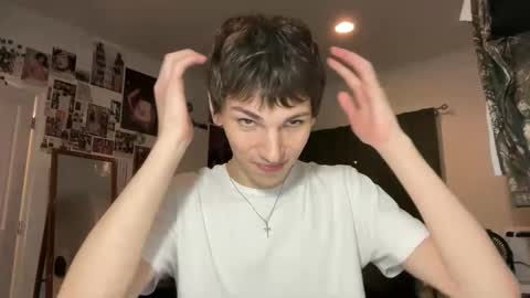 Snapshot of its_rowan chatting on September 24, 2:37 am Rowan online show from September 24, 2:37 am