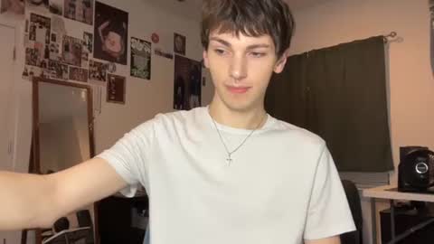 Snapshot of its_rowan chatting on September 25, 2:04 am Rowan online show from September 25, 2:04 am