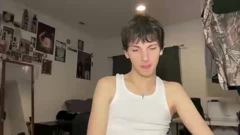 Snapshot of its_rowan chatting on October 16, 1:28 am Rowan online show from October 16, 1:28 am