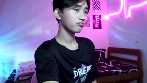 Snapshot of its_saya chatting on August 3, 4:11 am its_saya online show from August 3, 4:11 am