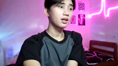 Snapshot of its_saya chatting on August 4, 3:43 am its_saya online show from August 4, 3:43 am