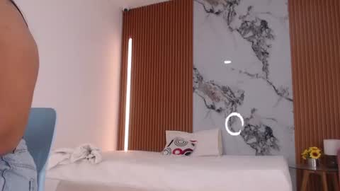 Snapshot of its_valexa chatting on July 1, 6:07 pm Valeria Alexandra online show from July 1, 6:07 pm