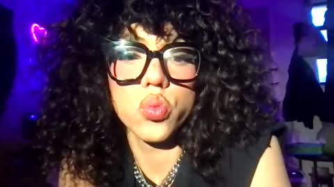 itsariessecrets online show from February 1, 12:07 am