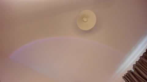 Isabella online show from March 13, 2:01 pm