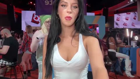 itskassielee online show from January 17, 12:04 am