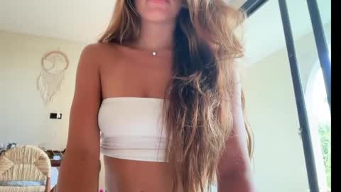 katarina  online show from April 5, 5:59 am