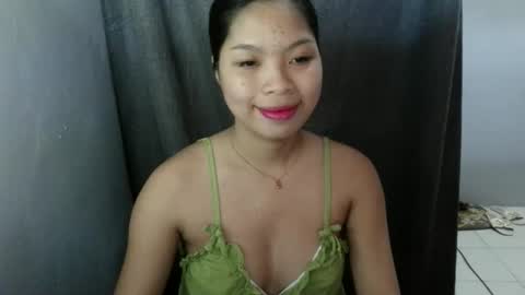 Snapshot of itsme_yourgurlliza chatting on May 29, 5:27 am LIZA online show from May 29, 5:27 am
