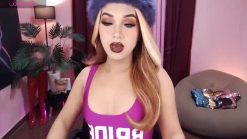 Snapshot of itsmesofiaa69 chatting on November 2, 3:03 pm Sofia online show from November 2, 3:03 pm